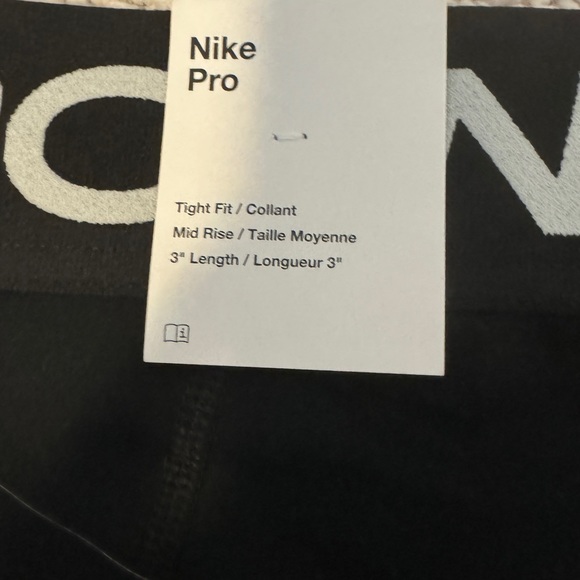 Women’s black Nike Pro shorts - Picture 4 of 7